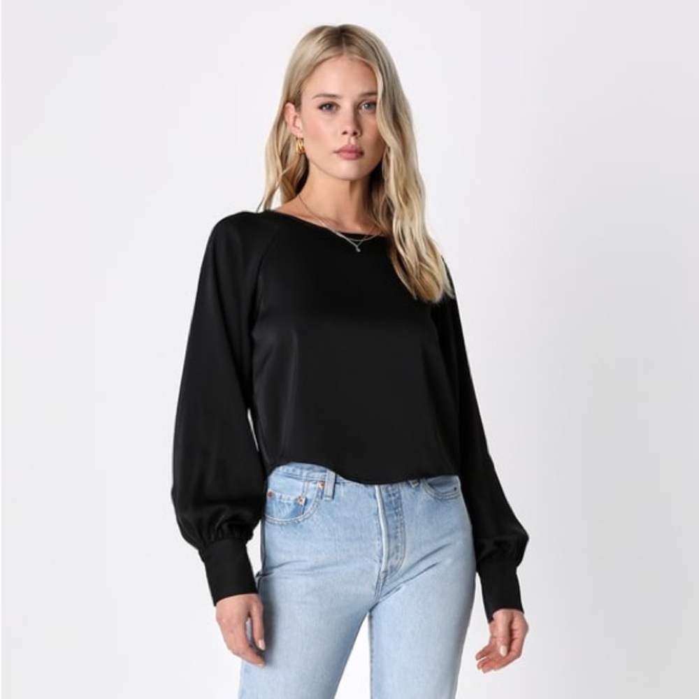 Lulu’s Size Large Satin Black Crop Top with Balloon Sleeves